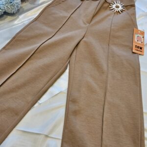 Eleganckie spodnie dziewczęce z odpinaną ozdobą – beżowe