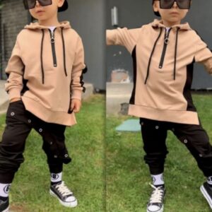 Komplet chłopięcy – bluza z kapturem i spodnie (bez czapki)