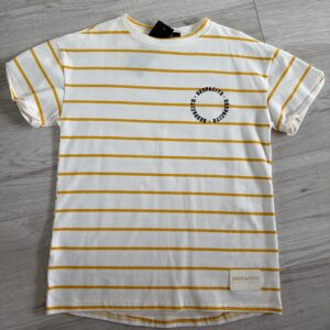 Koszulka w paski z lekko przedłużanym tyłem