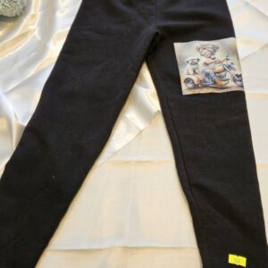 Czarne legginsy dziewczęce z aplikacją lali – lekko ocieplane