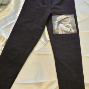 Czarne legginsy dziewczęce lala z kotkiem – ocieplane