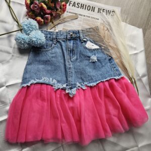 Spódniczka jeansowa z różowym tiulem – dziewczęca