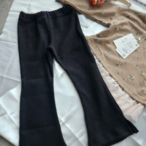 Komplecik brązowo czarny z kwiatkami