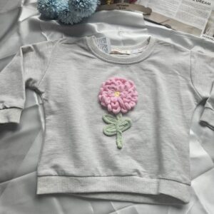 Bluza dla dziewczynki – zakładana przez głowę